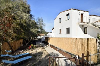 Naked House