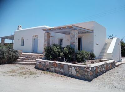 Villa Laugh, on The Limnes Beach