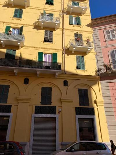 La Maison des Caprices_ La Spezia _Stazione_5Terre