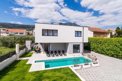 Luxury Villa Split Lady 1 with private pool near the beach in Split - Kastel Kambelovac