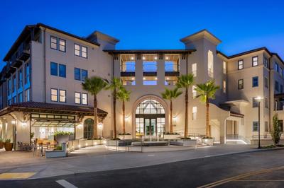 Mint House Menlo Park by Kasa