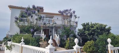 Villa-Charo-Algarrobo-Costa-del-Sol-Salzwasser-Pool-Meerblick-Aussenkueche-25-Min-nach-Malaga