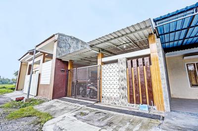 Hotel O Sobat Ijen HomestayNearSungai Prengsengan