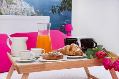 Stanza Tasso - De Vivo Realty Sorrento