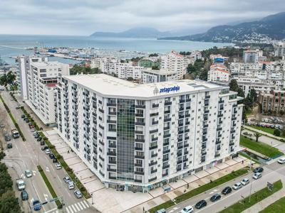 Luxury AMAAA Apartment