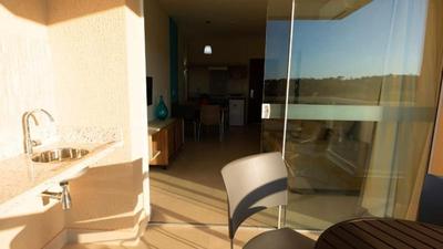 Apartamento em Caldas Novas - Estrutura de Resort localizado a beira do Lago Corumbá V