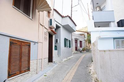 ILOS HOUSE