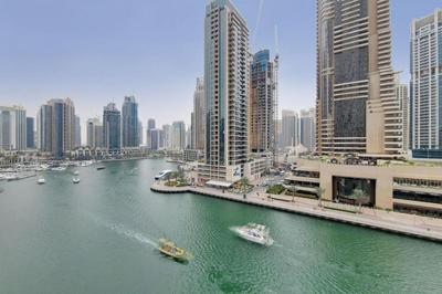 Cayan Tower, Dubai Marina - Vacationer