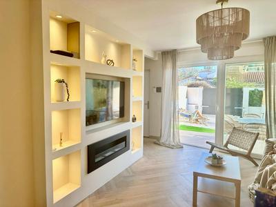 Benalmádena Beach House- Luxe house, prime location near Puerto Marina&Beach