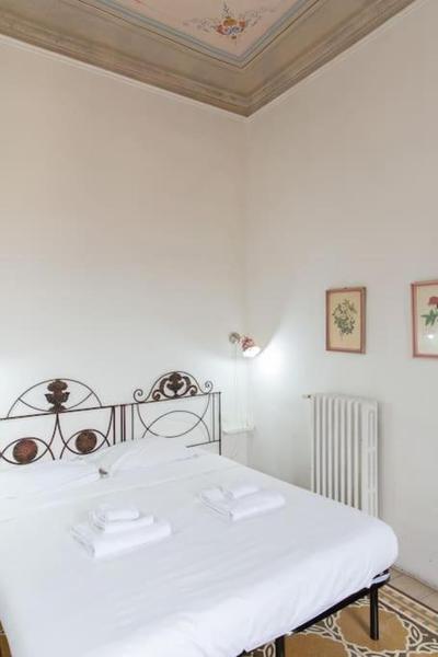 Elegant Apartment Outside ZTL & 10min from Center