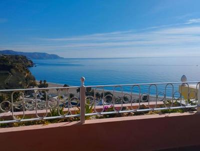 Amazing 3 bedroom townhouse close to Burriana, Nerja
