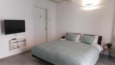 Room 28