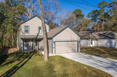 Minutes From Lake Conroe and Community Lakes