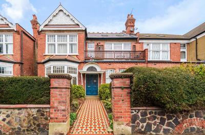 Beautiful one bed garden flat in Muswell hill
