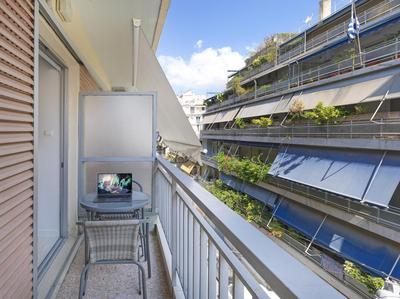 Modern Studio opposite the Areios Pagos court.