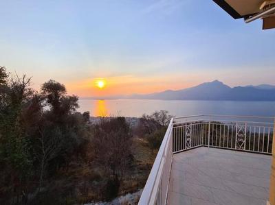 Villa Malù - APT Luisa Piscina e vista lago