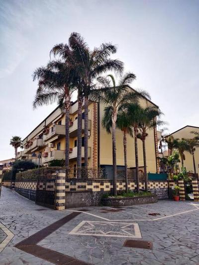 Casa Blu mare, Rosso Vulcano