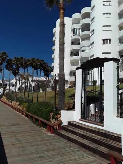 New Studio Calahonda, Pools, Garden, garage and 50 m Beach