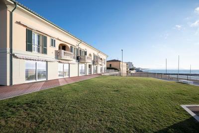 Sea View Apartment - 1 Bedroom