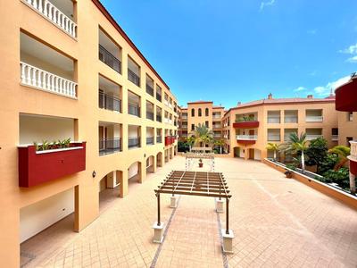 Family Apartment by the sea, Wifi, heated pool in South Tenerife