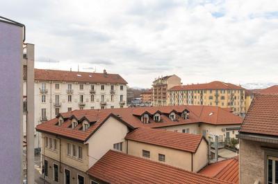 GuestHost - Vanchiglia Sunny Flat