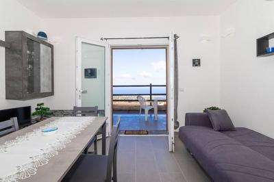 Appartamento trilocale vista mare FT4
