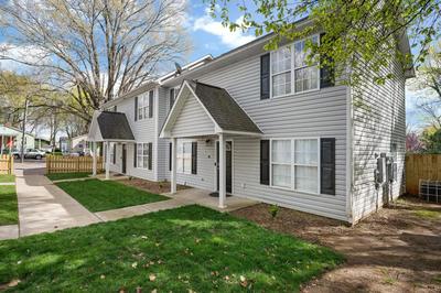 DTGem-SelfCheckin-RainShower-300M-Parking-Walkable