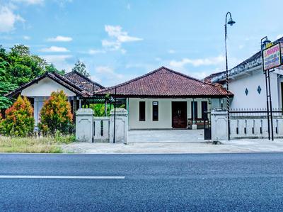 SPOT ON 92392 Penginapan Vinccent22 Syariah