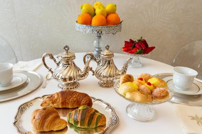 Twenty Two Luxury Flat