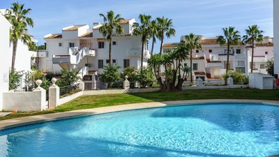 Riviera apt with pool by Costarentals - Ref 82