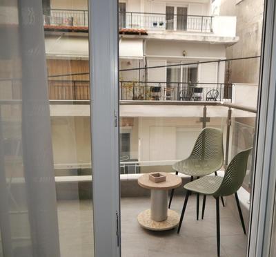 Cozy & Stylish Eastside Apt.