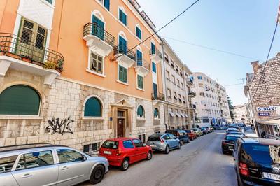 Blue Pearl-Split town Center Apartament