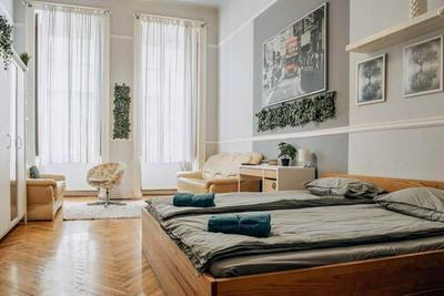 BIG APARTMENT IN THE CITY CENTRE