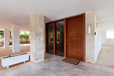 Sun & Sea Suite, Kavouri