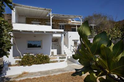 Seaview Agios Petros d'Antonio & Mairi houses