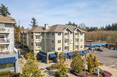 Marshall Suites Bainbridge Island, SureStay Collection by BW
