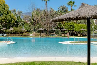 Marbella 2 Bedrooms Terrace - Pool & Parking