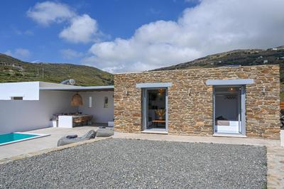 Xerolithia suites