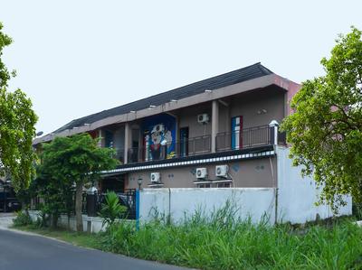 Hotel O Wisma Melyro Syariah Near Yamaha - Thamrin Brothers Cabang Muara Dua