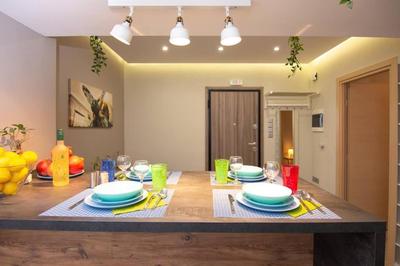 2 bedroom apartment few steps from Plaka