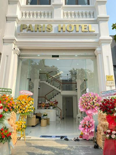 PARIS HOTEL
