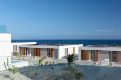 Kora Nivaria Beach