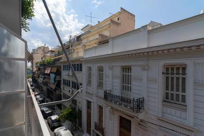 Modern 2BD apt in Athens , 3-min metro