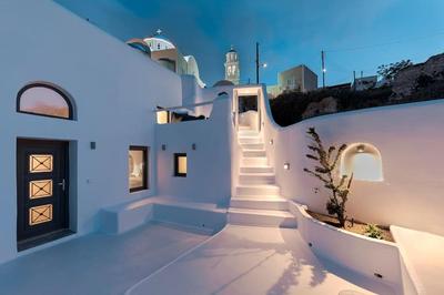 Aleanna Traditional Villa Fira