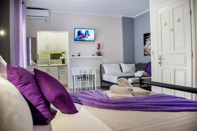 PargaLand Studios & Apartments