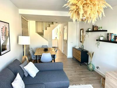 Apartamento Los Lances en Primera línea de playa con piscina