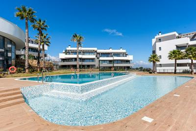 Seaview apt with pool by Costarentals - Ref M21