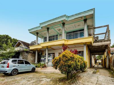 Hotel O Penginapan Aina Syariah