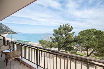 Ragia beach apartment