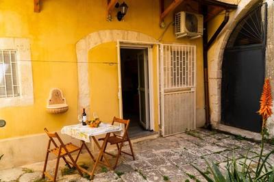 Casa Pandora RosaApartmentsOrtigia